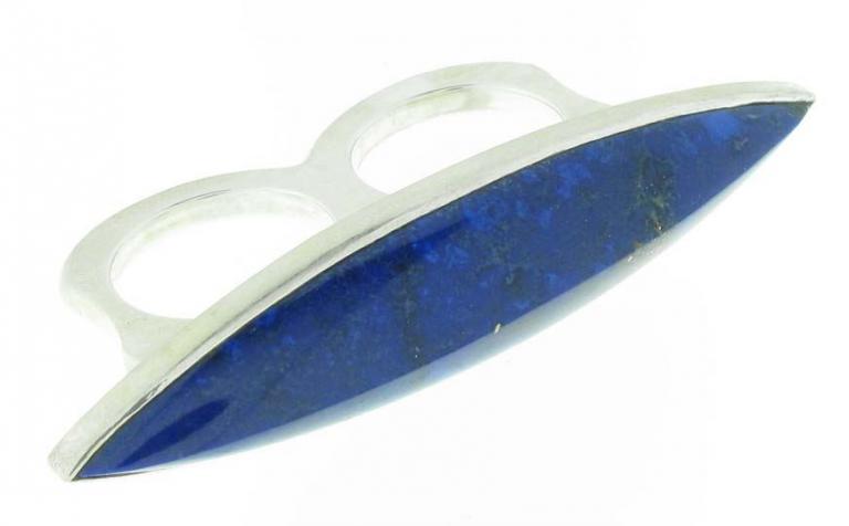 Zweifinger Ring mit großem Lapislazuli Cabochon